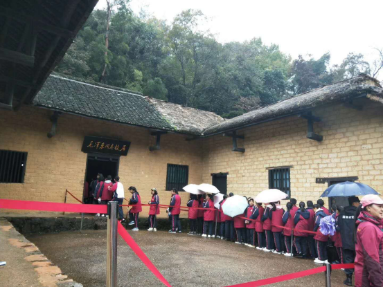 臨邑雙語中學(xué)韶山主題研學(xué)旅行_湖南研學(xué)旅行網(wǎng)