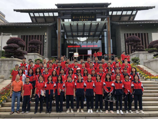 湖北航天高級中學參加韶山主題研學旅行_湖南研學旅行網
